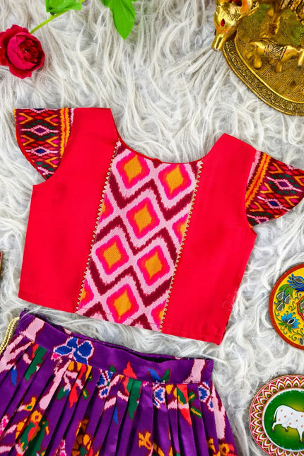 Beautifully crafted ethnic set is perfect for kids SS639