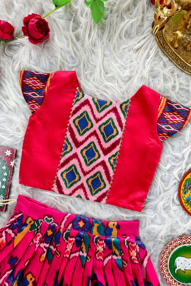 Beautifully crafted ethnic set is perfect for kids SS639