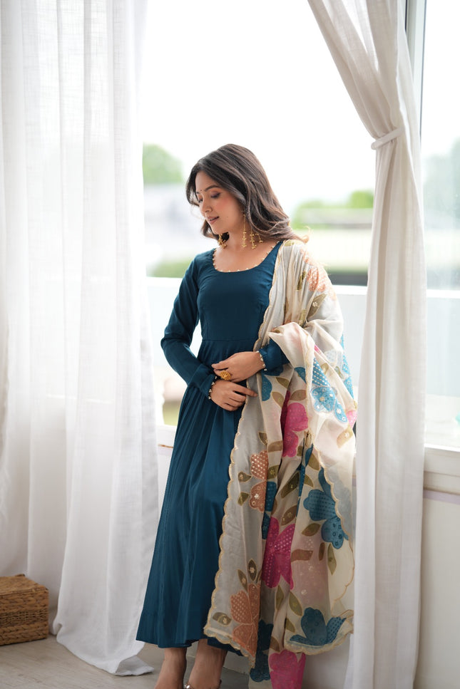 Fresh Look Outfit Perfect For Festivities SS656