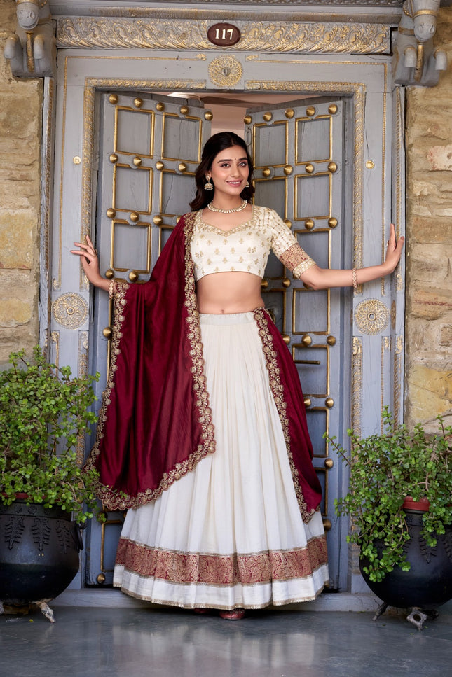 Every detail weaves a story of tradition SS668