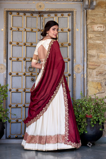 Every detail weaves a story of tradition SS668
