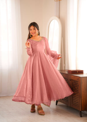 DUSTY ROSE