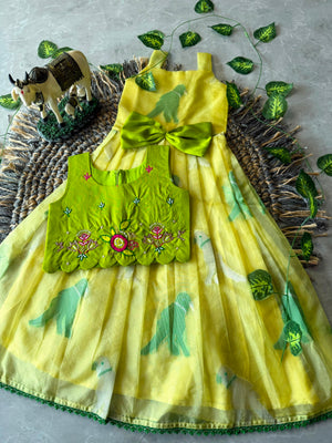 LEMON YELLOW