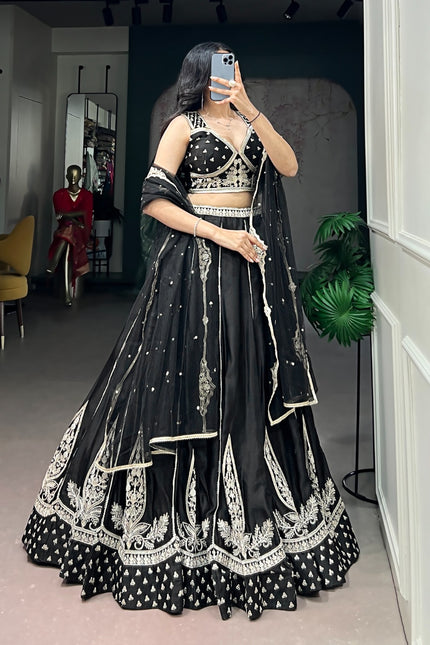 Naysha Silk Fabric Lehanga SS693