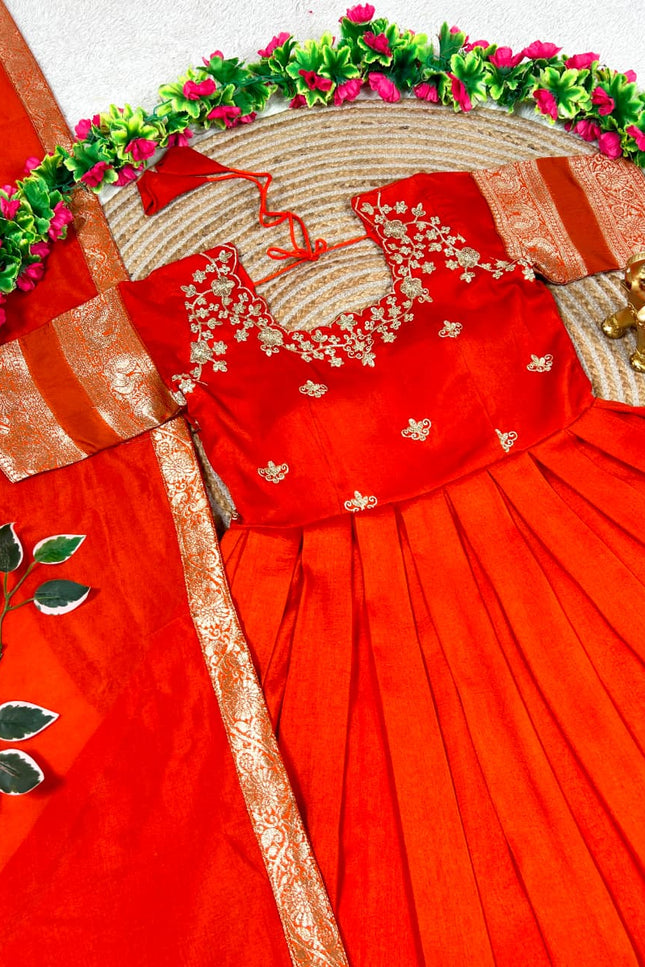 Royal Elegance Gown  Collection SS686