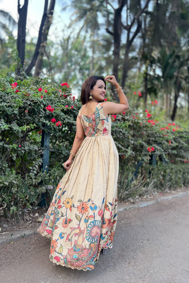 A stunning beautiful Kalamkari gown SS710