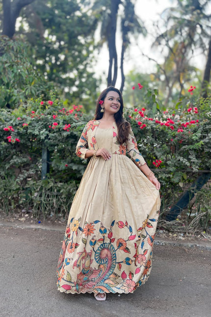 A stunning beautiful Kalamkari gown SS710