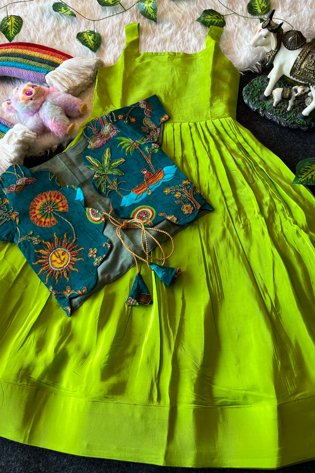 ROYAL BLOOM – Kids Gown with Coat SS721