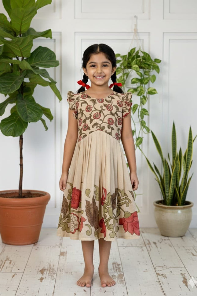 Beautifully crafted with an elegant print gown SS724