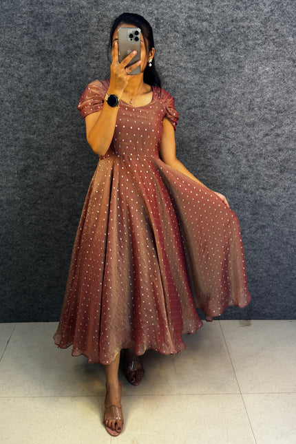 Designed to make you feel like a Queen SS737
