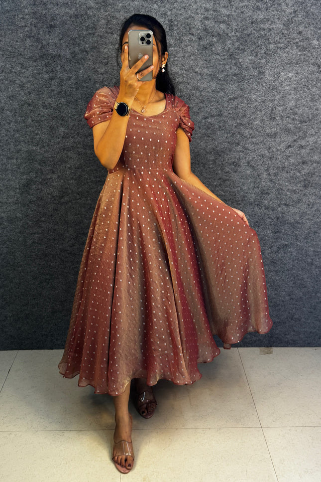 Designed to make you feel like a Queen SS737