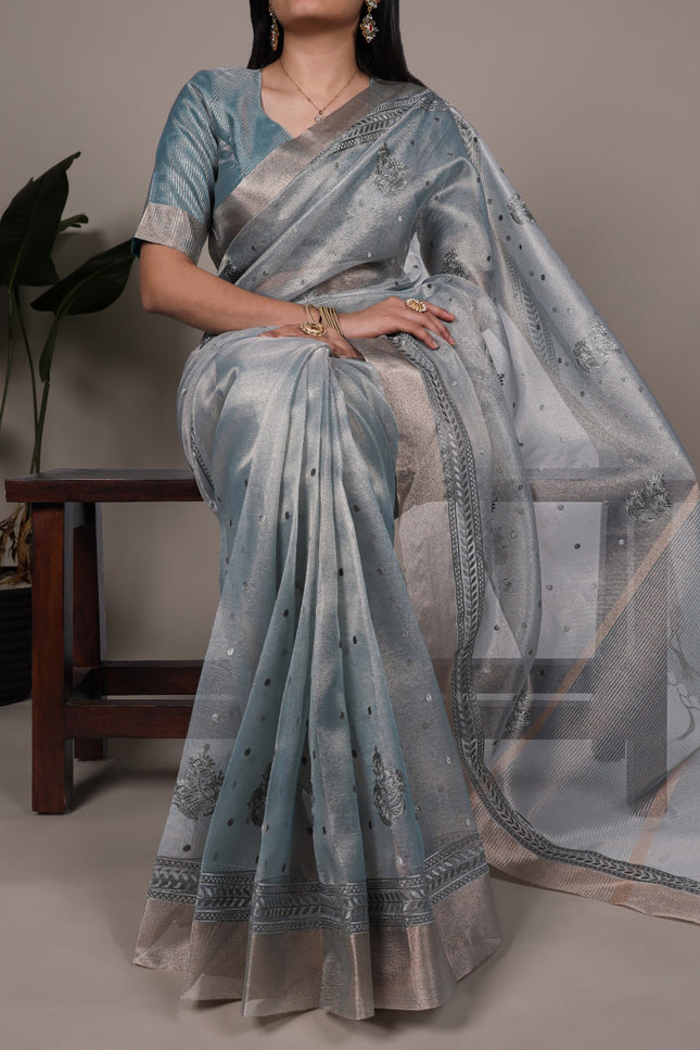 Elegance meets glamour SS754