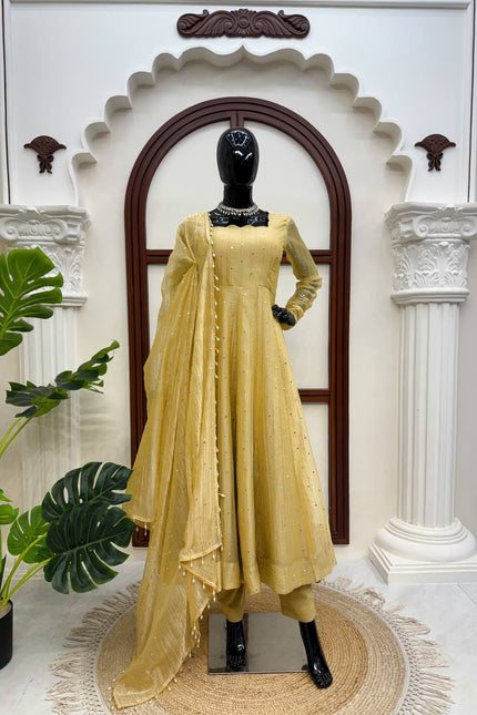 Elegant Ethnic Wear set SS769
