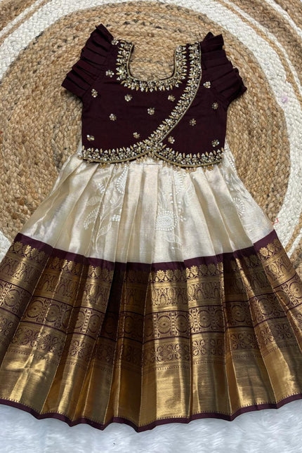 Chikkankari fabric with Kanchi border skirt SS793