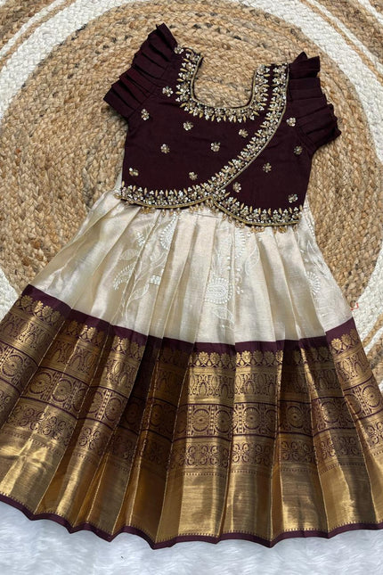 Chikkankari fabric with Kanchi border skirt SS793
