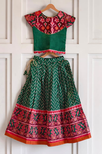 Girls patola Skirt & Top Set is here SS800