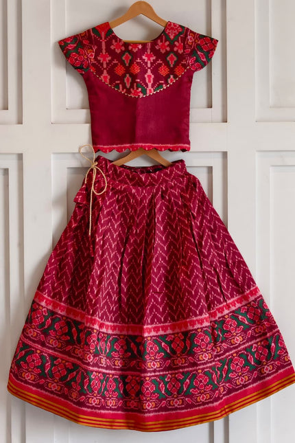 Girls patola Skirt & Top Set is here SS800