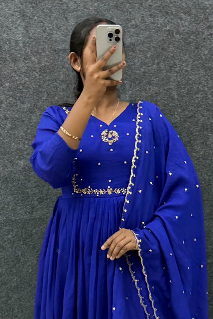 VICHITRA SILK  WITH HANDWORK NECK PATTERN SS802