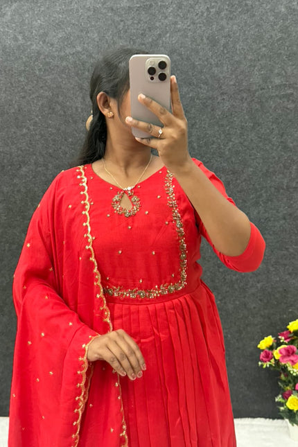 VICHITRA SILK  WITH HANDWORK NECK PATTERN SS802