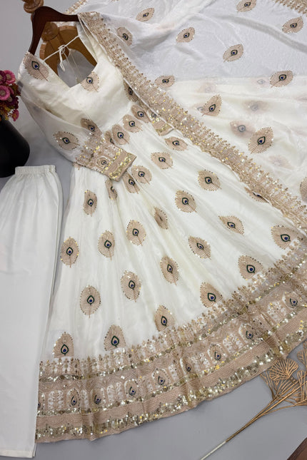 Exclusive Trending Designer Gown SS809