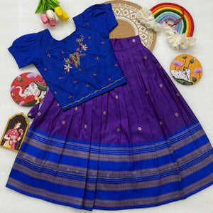 navy blue & blue