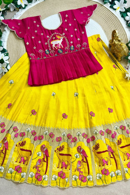 Perfect festive wear for Dussehra celebrations SS879
