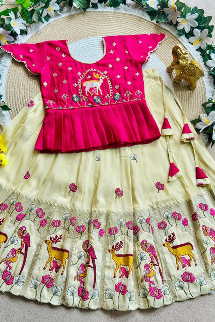 Perfect festive wear for Dussehra celebrations SS879