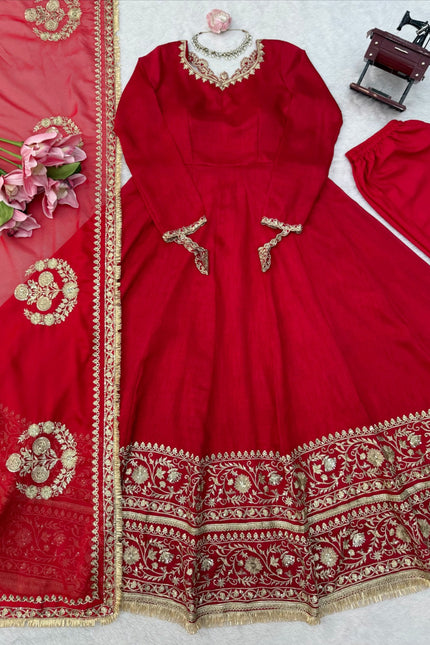 Step into effortless charm with Anarkali set SS924