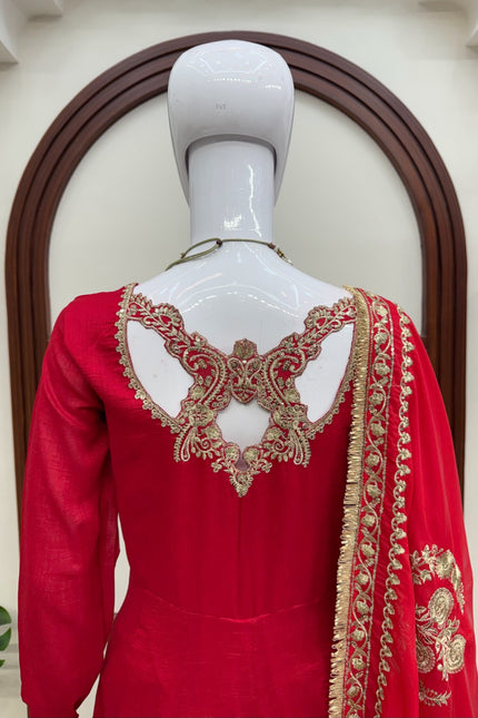 Step into effortless charm with Anarkali set SS924