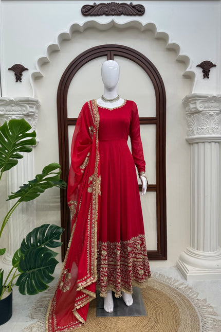 Step into effortless charm with Anarkali set SS924