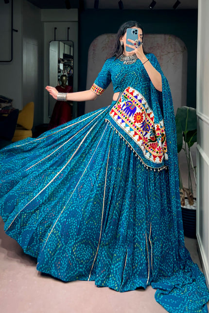 Designed for festive twirls SS940