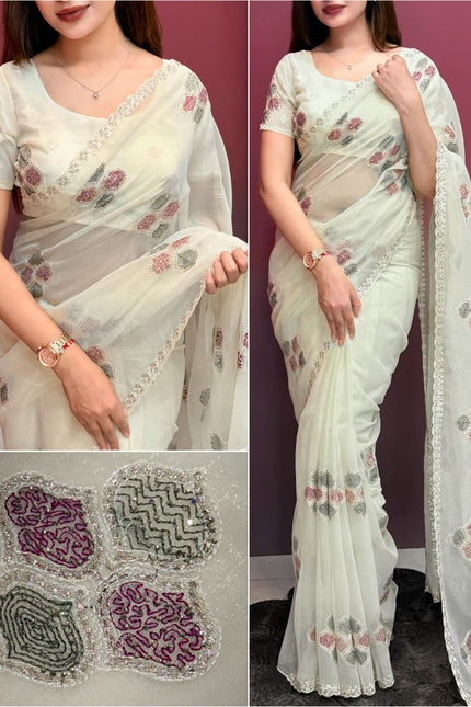 Elegance meets glamour in classic pure simmer  SS953