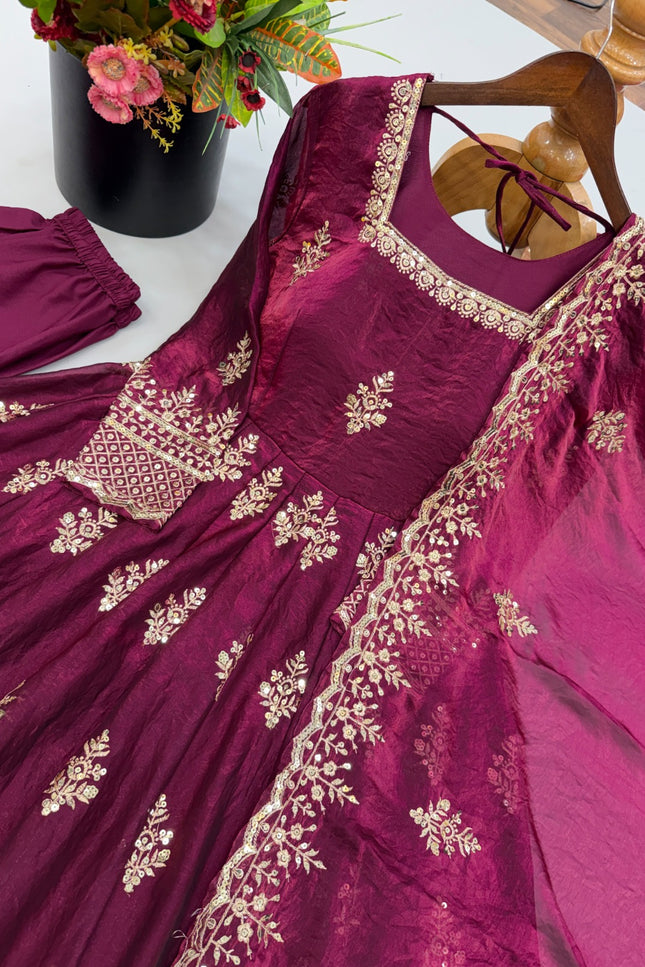 Trending Designer Gown SS968