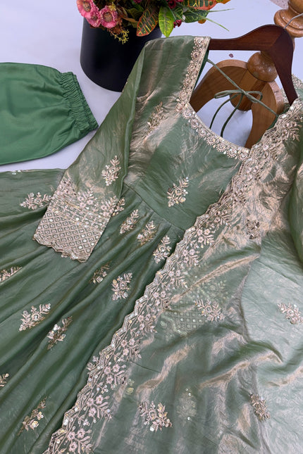 Trending Designer Gown SS968
