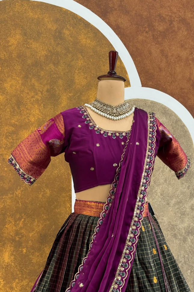 Semi Gadhwal Checked Lehanga Set SS1001