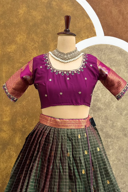 Semi Gadhwal Checked Lehanga Set SS1001