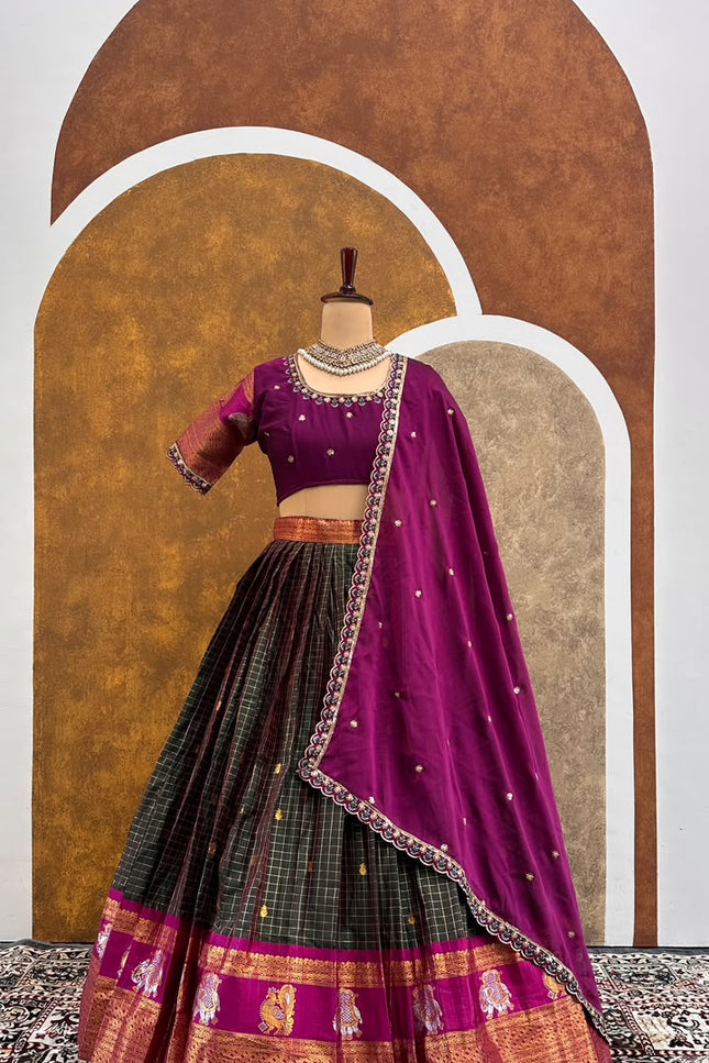 Semi Gadhwal Checked Lehanga Set SS1001