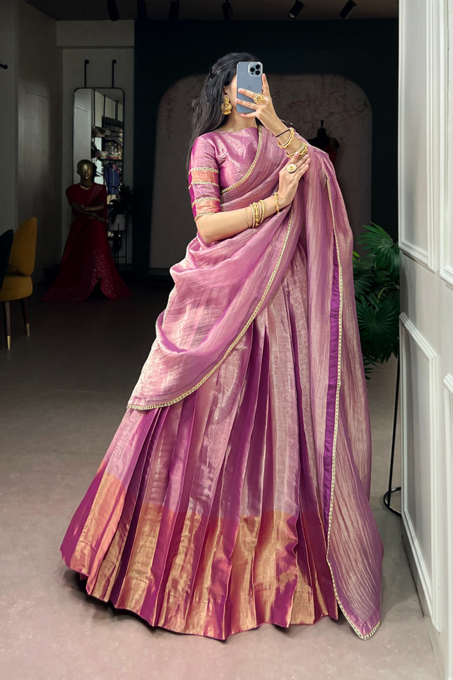 A royal touch that makes every occasion special SS461