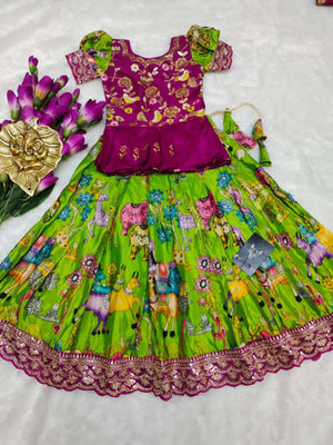 PINK & GREEN